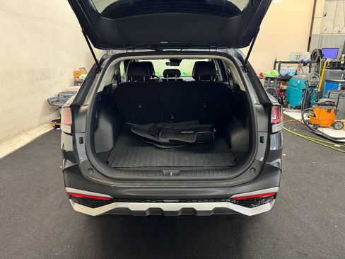 Used 2025 Kia Sportage EX FWD image 6