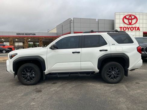Used 2025 Toyota 4Runner SR5 image 5