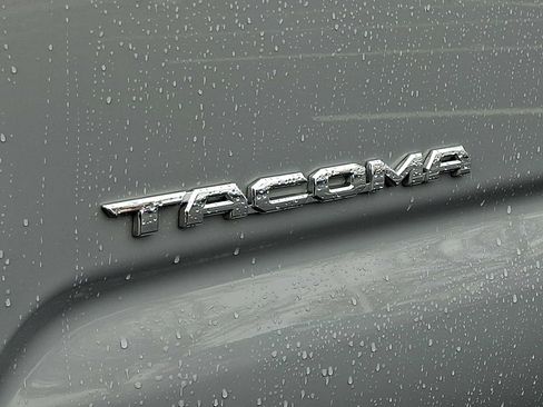 Used 2021 Toyota Tacoma SR5 image 30