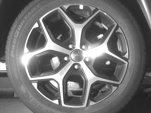 Used 2025 Jeep Compass Limited image 15