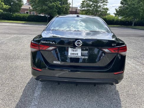 Used 2022 Nissan Sentra SV FWD image 6