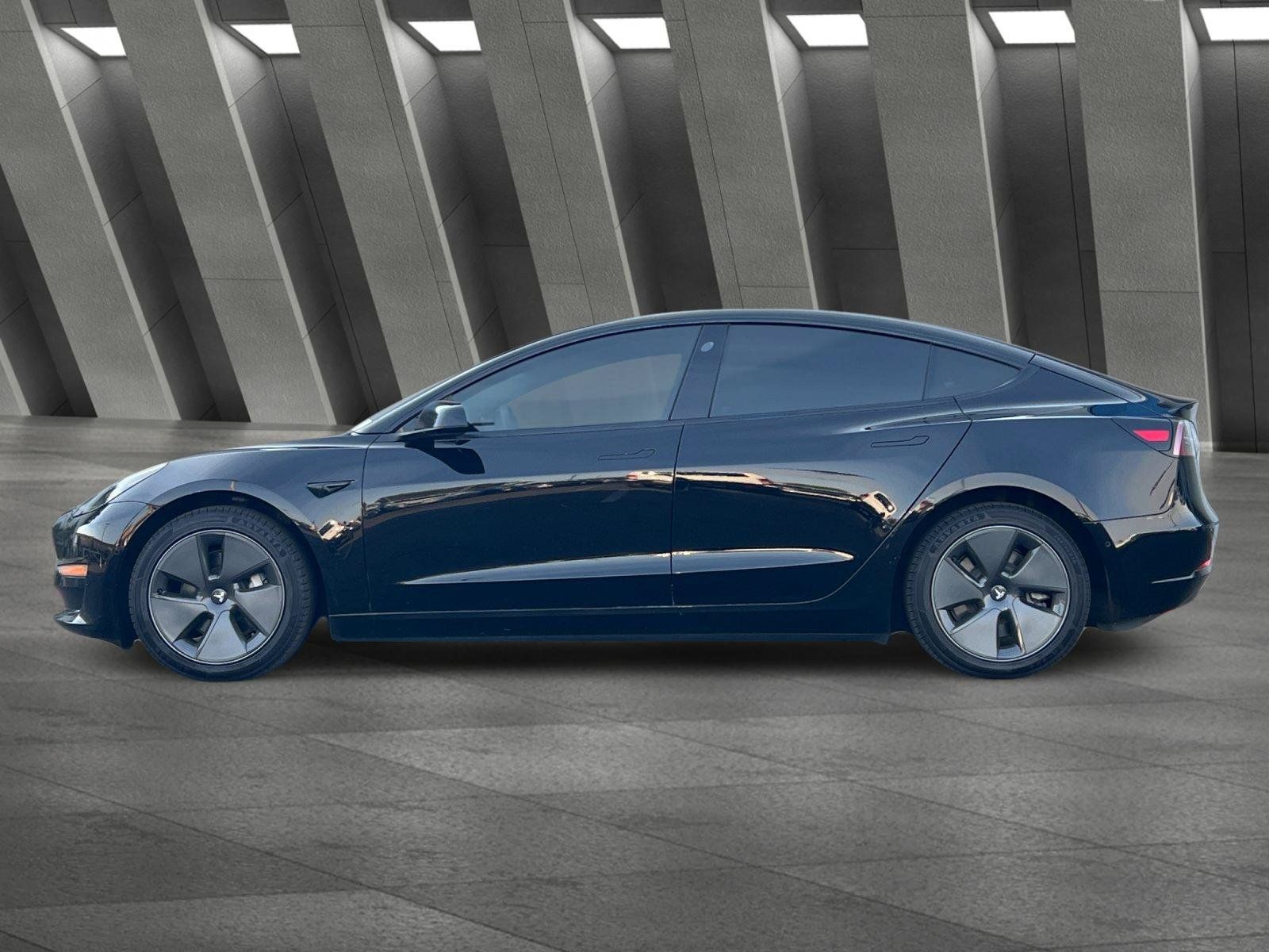 Used 2022 Tesla Model 3 Long Range AWD/4WD image 7