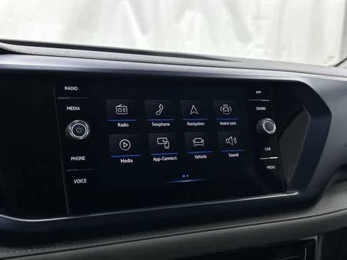 Used 2024 Volkswagen Taos SE FWD image 22