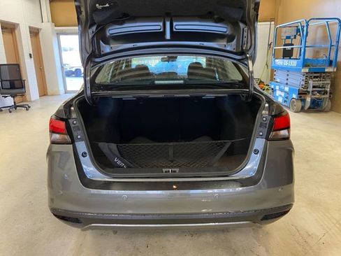 New 2025 Nissan Versa SR w/ Trunk Package FWD image 16