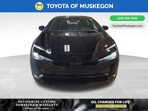 New 2026 Toyota Prius AWD image 2