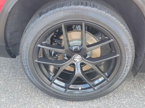 Used 2020 Alfa Romeo Stelvio Sprint w/ Nero Edizione image 7