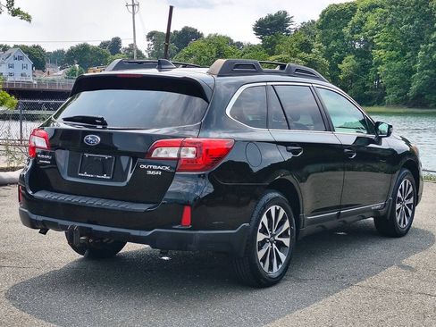 Used 2016 Subaru Outback 3.6R Limited AWD/4WD image 7