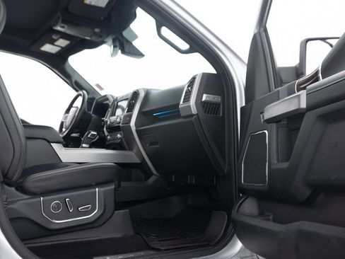 Used 2016 Ford F150 Platinum w/ Equipment Group 701A Luxury AWD/4WD image 35