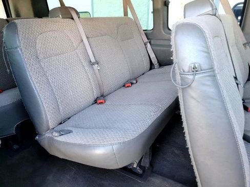 Used 2017 Chevrolet Express 3500 LT w/ LT Preferred Equipment Group image 30