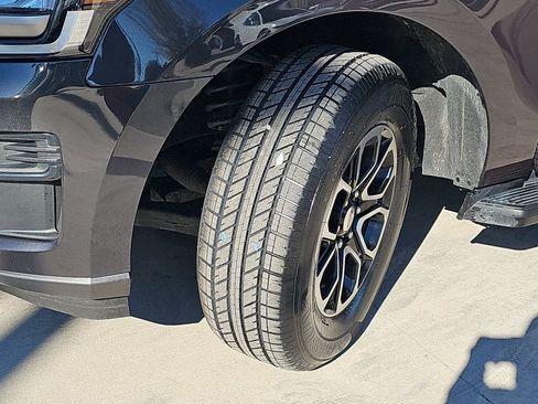 Used 2024 Ford Expedition XLT image 36