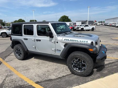 Used 2022 Jeep Wrangler Unlimited Rubicon 4xe AWD/4WD image 3