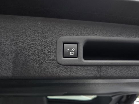 Certified 2026 Toyota Sienna Limited AWD/4WD image 26