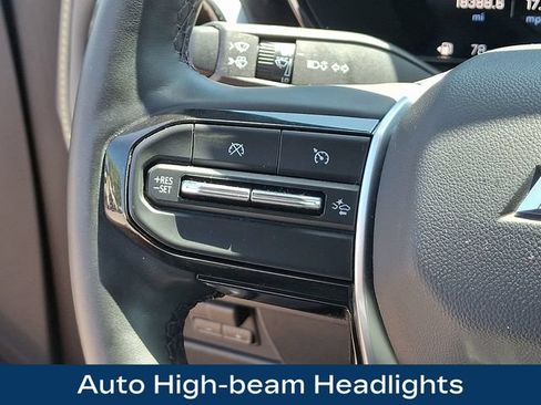Used 2025 Chevrolet Colorado ZR2 w/ Midnight Edition AWD/4WD image 7