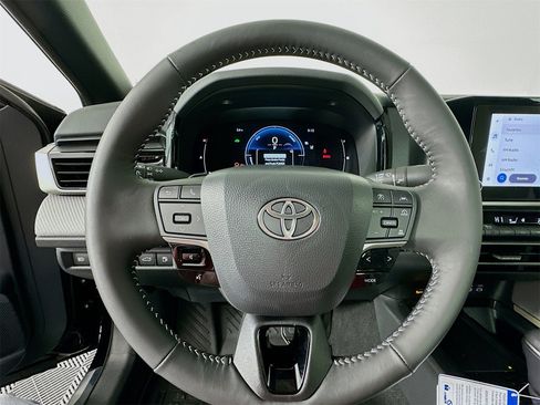 New 2026 Toyota Camry SE image 11