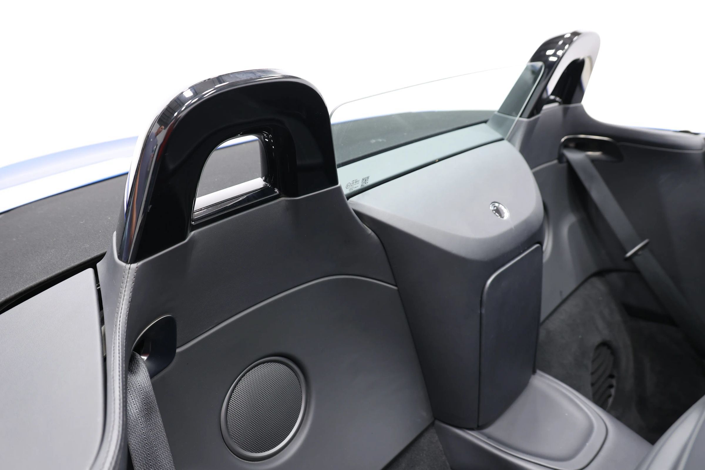 Used 2023 Aston Martin V8 Vantage Roadster RWD image 67