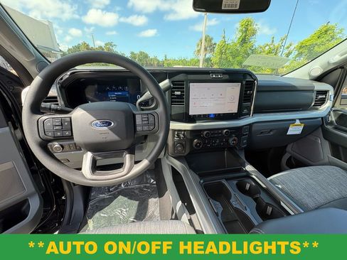 New 2026 Ford F250 XLT w/ XLT Premium Package AWD/4WD image 7