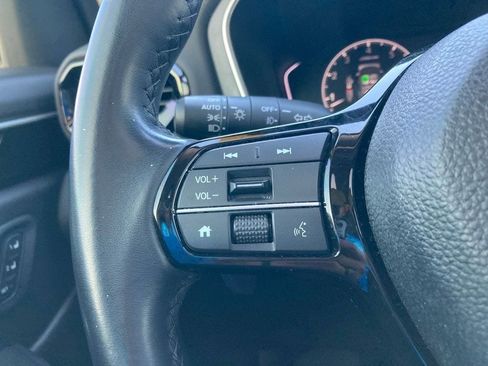 Used 2024 Honda Pilot Touring image 14