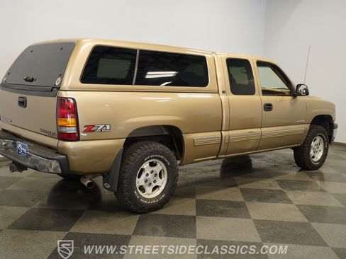 Used 2000 Chevrolet Silverado 1500 LS w/ Off-Road Chassis Pkg AWD/4WD image 13