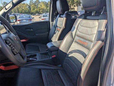 Used 2025 Nissan Frontier PRO-4X w/ Pro Premium Package image 14