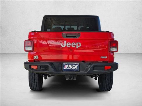 Used 2020 Jeep Gladiator Overland image 6