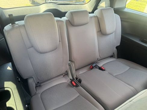 Used 2023 Honda Odyssey EX image 30
