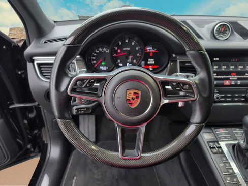 Used 2018 Porsche Macan GTS image 9