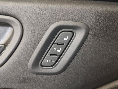 Used 2025 Honda Pilot TrailSport image 21