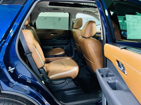 New 2026 Nissan Pathfinder Platinum FWD image 36