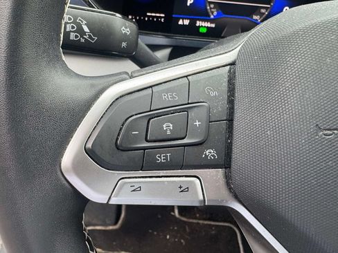 Used 2023 Volkswagen Taos SE AWD/4WD image 19