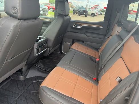 New 2026 Chevrolet Silverado 1500 High Country AWD/4WD image 11