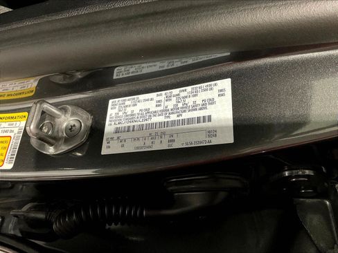 Used 2022 Lincoln Corsair AWD w/ Equipment Group 101A image 19