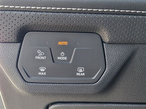 New 2026 Volkswagen Atlas SEL Premium R-Line image 19