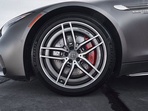 Used 2024 Mercedes-Benz SL 55 AMG 4MATIC image 3