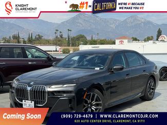 Used 2025 BMW 740i RWD video 1