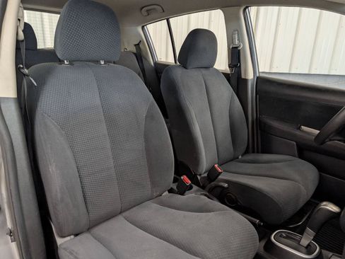 Used 2011 Nissan Versa 1.8 S w/ Plus Pkg FWD image 6