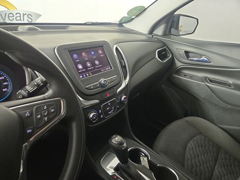 Used 2020 Chevrolet Equinox LT w/ LPO, Floor Liner Package image 23