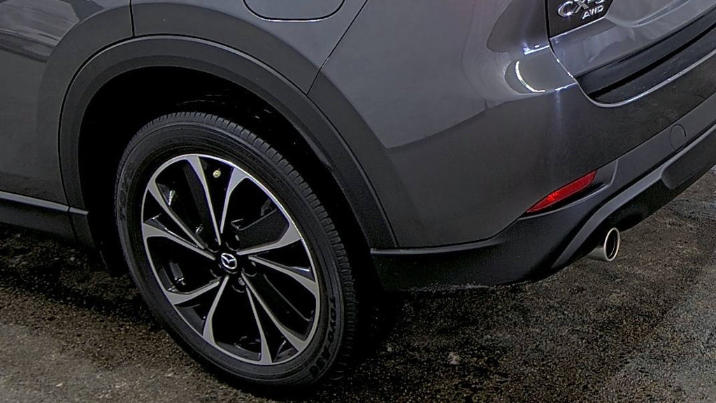 Used 2023 MAZDA CX-5 AWD 2.5 S w/ Premium Package image 11
