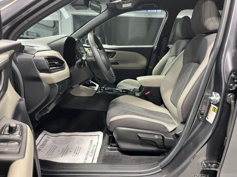 Used 2026 Subaru Forester AWD/4WD image 13