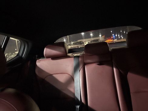 Used 2019 Kia Stinger GT image 12