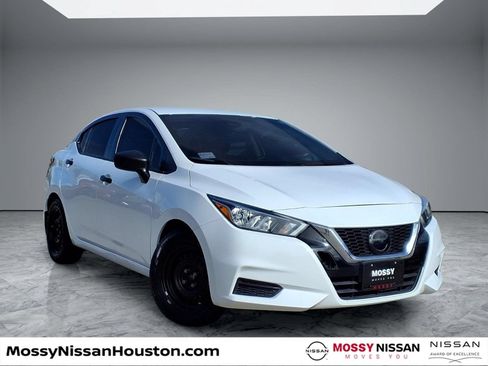 Used 2021 Nissan Versa S FWD image 1