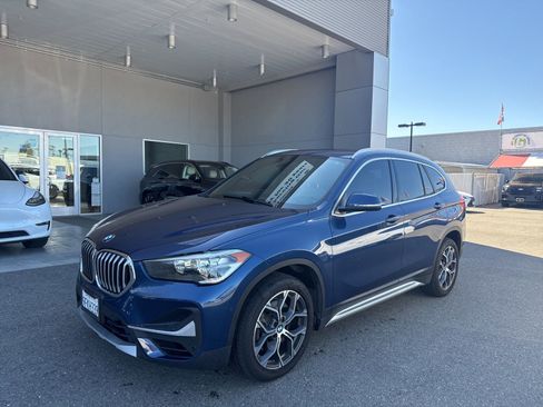 Used 2021 BMW X1 sDrive28i w/ Convenience Package image 1