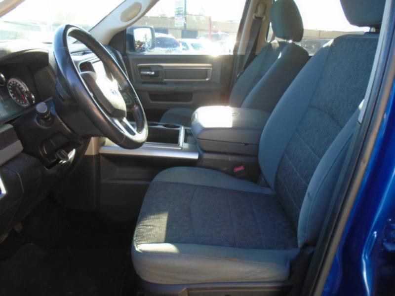 Used 2015 RAM 1500 4x4 Crew Cab Big Horn image 12