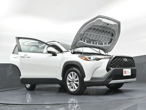 Certified 2022 Toyota Corolla Cross LE image 46