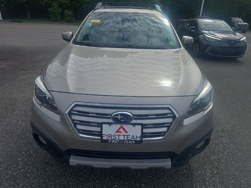Used 2015 Subaru Outback 2.5i Limited image 2