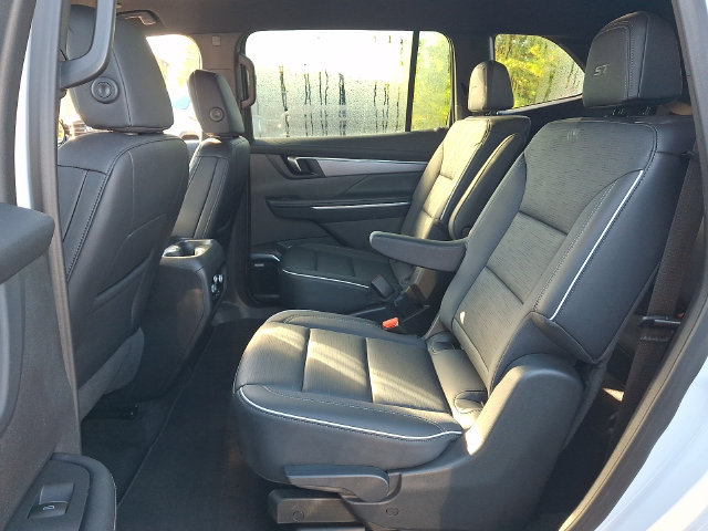 Used 2026 Buick Enclave Sport Touring AWD/4WD image 17