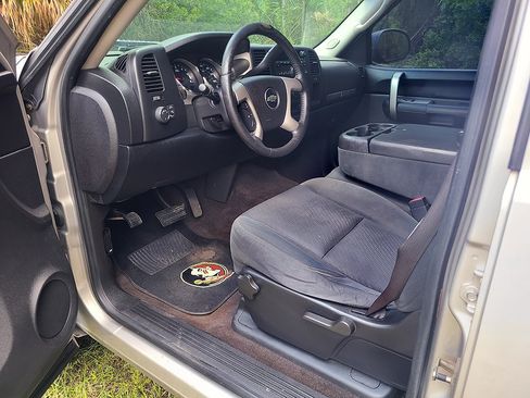 Used 2009 Chevrolet Silverado 1500 LT RWD image 12