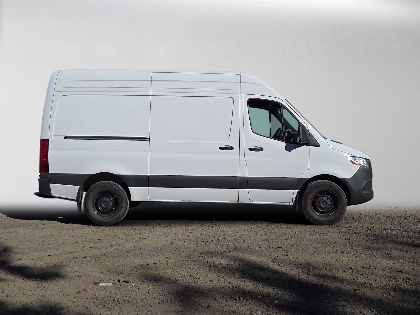 Used 2026 Mercedes-Benz Sprinter 2500 image 2