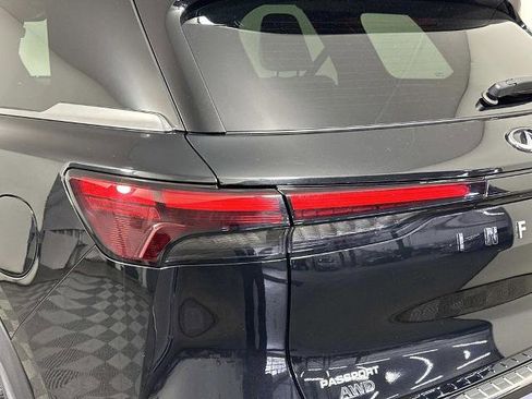 Certified 2023 INFINITI QX60 Luxe w/ Performance Audio Package image 10