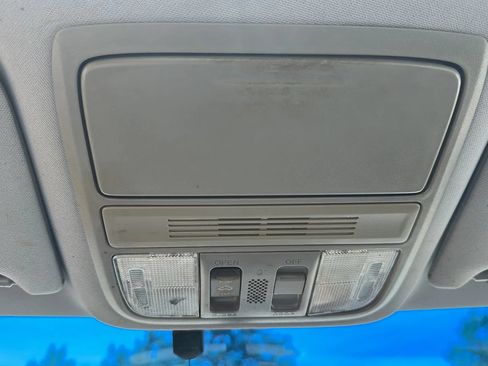 Used 2012 Honda Accord EX image 38
