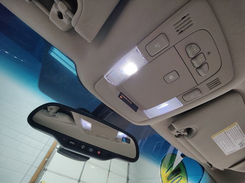 Used 2007 Cadillac DTS Performance FWD image 48